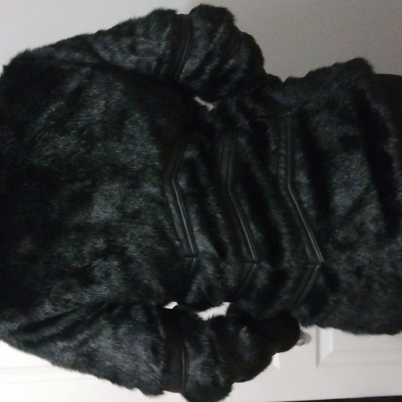 Faux fur leather detail Morgan jacket - Picture 3 of 3